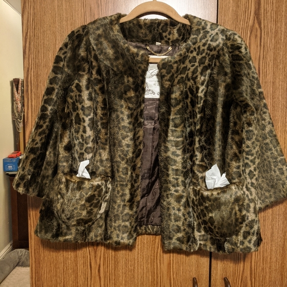 GUESS Leopard Print Jacket - Picture 8 of 12